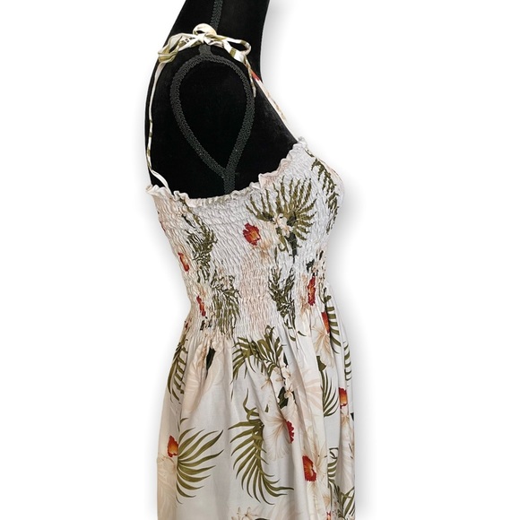 MD Fashion womens Hawaiian floral smocked maxi dress cream size Large beach pool - Picture 7 of 10